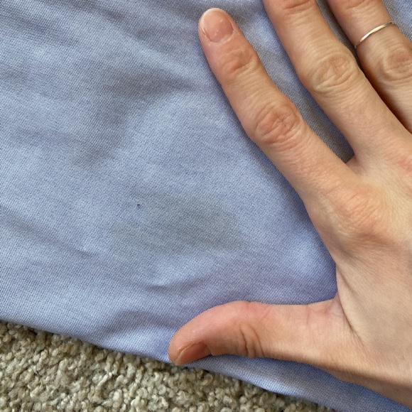 Eddie Bauer | Men’s Wrinkle Resistant Relaxed Fit Button Down -Light Blue - Picture 6 of 6